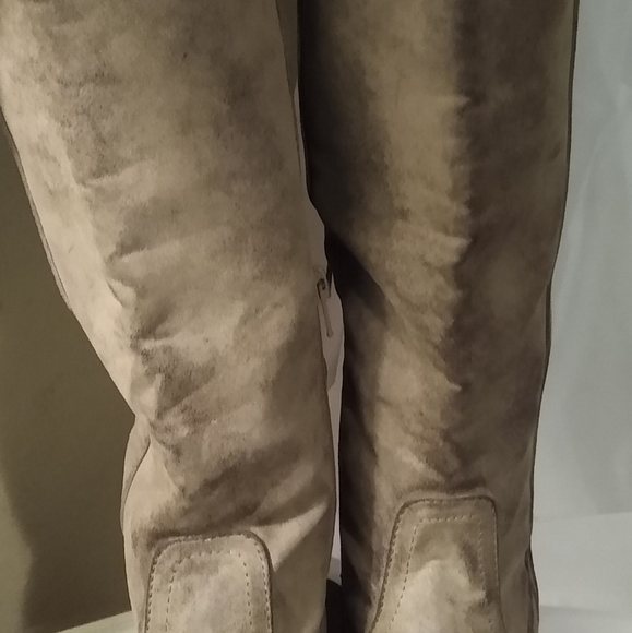 Boots - Picture 1 of 3